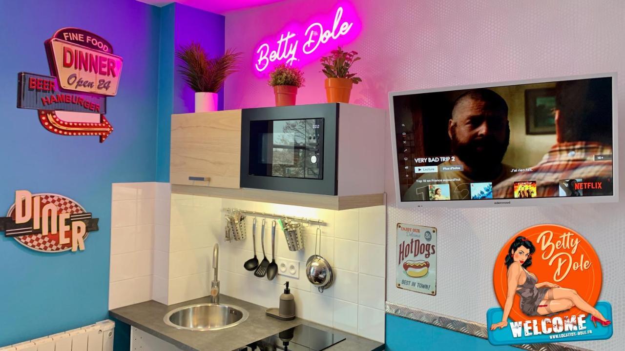 Nos Studios Au Centre Ville A Dole Eksteriør bilde